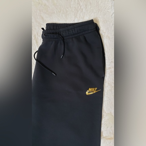 Nike Womens Black Sweatpants Joggers with Gold Swoosh Size Large - Picture 3 of 7